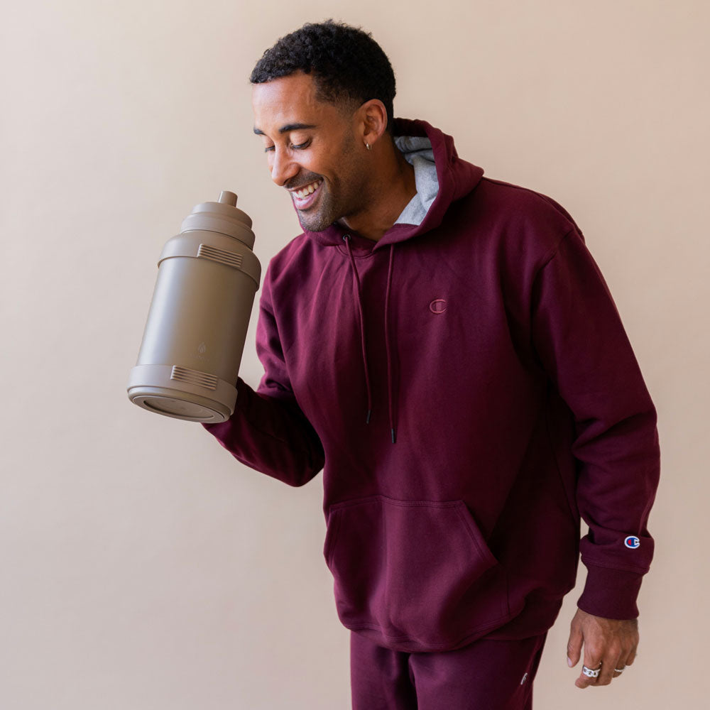 78-oz-titan-bottle-pastel-collection-i1 32_Manna_Website_Lifestyles_Titan_Darker_2.jpg