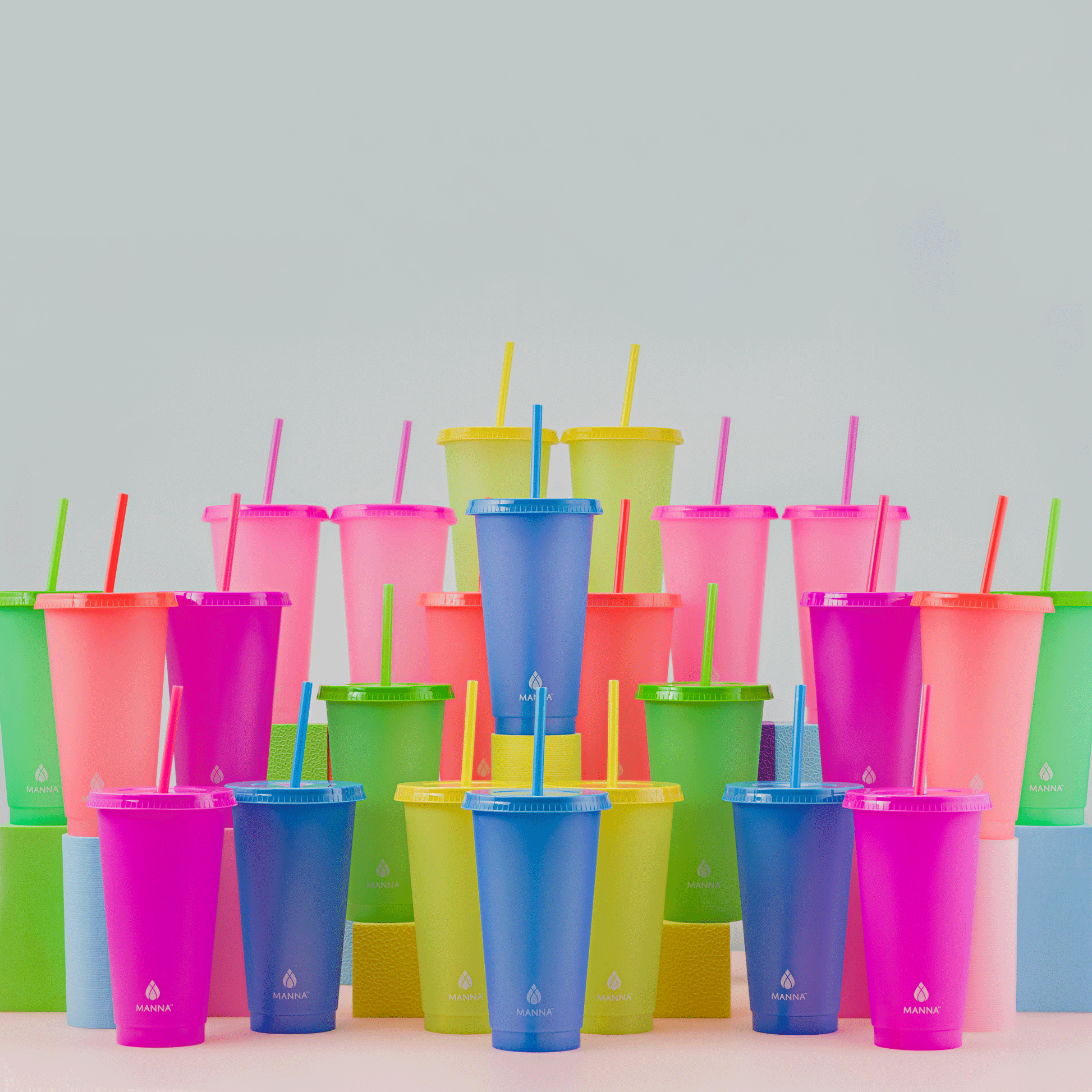 24-piece-original-color-changing-cup-set-k0 A0029811.gif