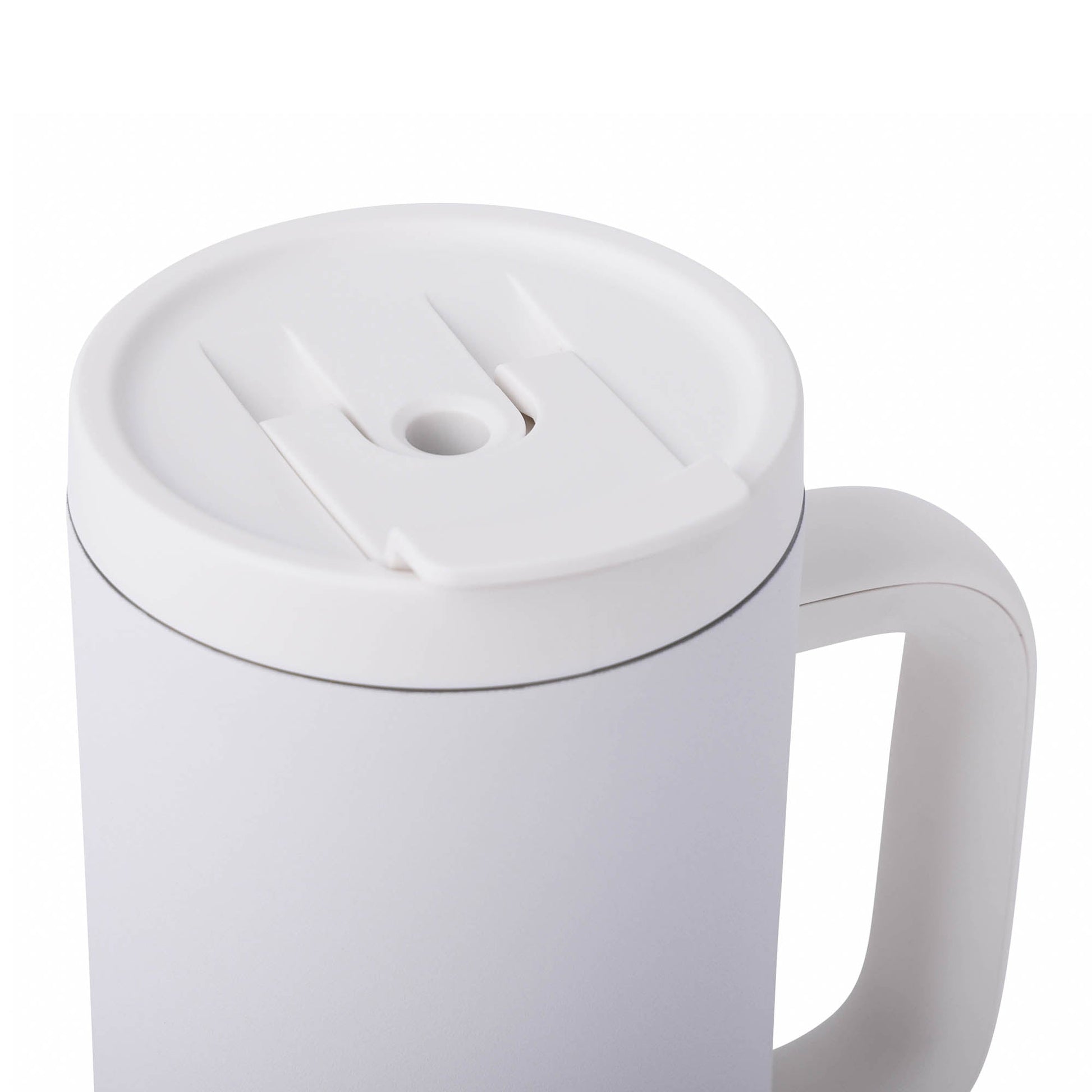 40-oz-leisure-tumbler-q9 CoreHome_MannaHydration_Whites_Raw-42.jpg