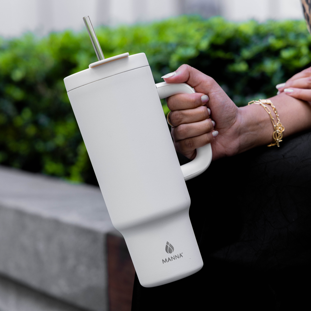 40-oz-leisure-tumbler-q9 Core_Home_Manna_Lifestyle_AUG_13-38.png
